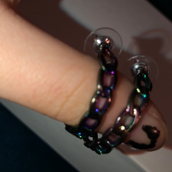 ear rings - Picture 2 of 2